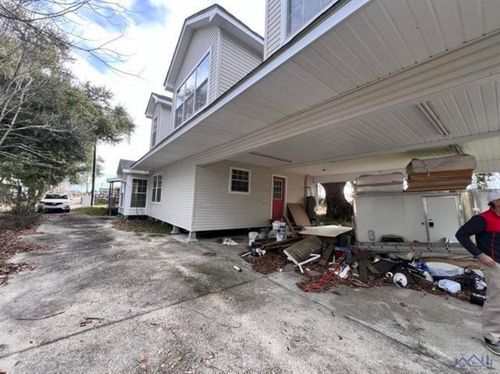 165 Camley Ln, Golden Meadow, LA, 70357-2409 | Card Image