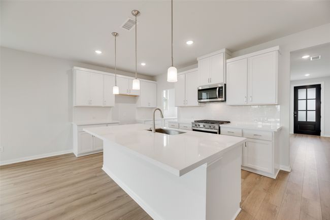 5805 Edward Dr, House other with 4 bedrooms, 4 bathrooms and null parking in Aubrey TX | Image 5