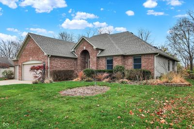 7945 Meadow Bend Drive, House other with 3 bedrooms, 2 bathrooms and null parking in Indianapolis IN | Image 3