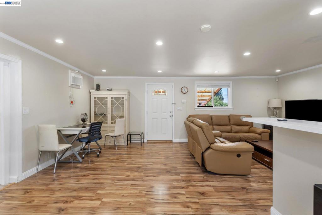 Residential in Hayward 3