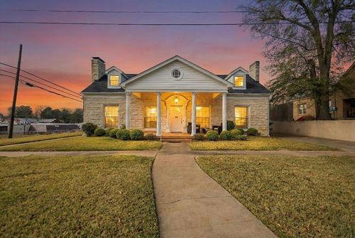 315 N Main St, Henderson, TX, 75652-5860 | Card Image