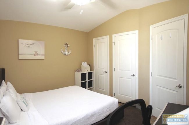 502 W Clam Cir, House other with 2 bedrooms, 3 bathrooms and null parking in Port Isabel TX | Image 35