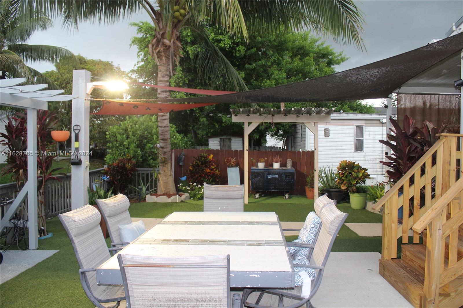 Commodore Dr, Plantation, FL 33325