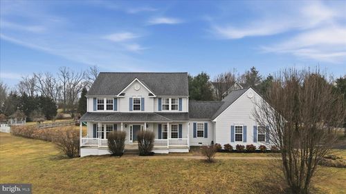 9 General Lawton Ct, HARPERS FERRY, WV, 25425-3059 | Card Image