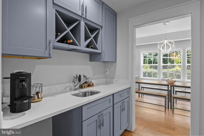 18518 Old Triangle Rd, House other with 5 bedrooms, 6 bathrooms and null parking in TRIANGLE VA | Image 16