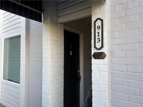 apt-a-913 Pacific Ave, Virginia Beach, VA, 23451-3557 | Card Image