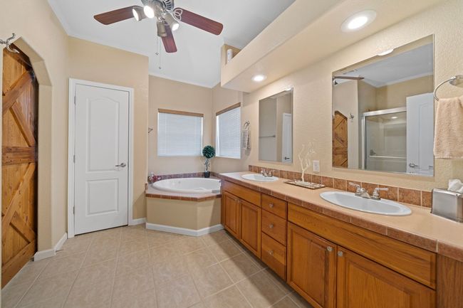 Primary BAth | Image 23