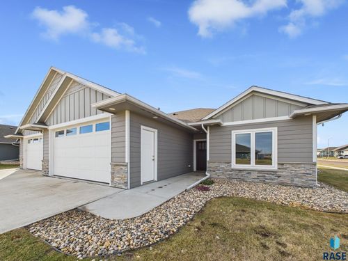 301 Granite Ave, Tea, SD, 57064-8231 | Card Image