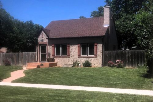 611 W 21st St, Kearney, NE, 68845-5240 | Card Image