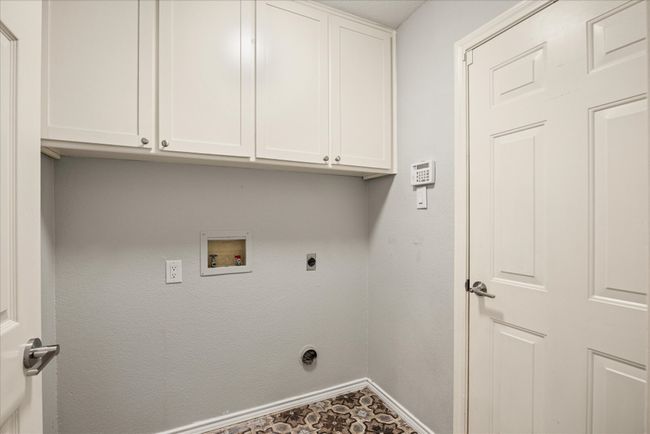 1413 Cat Mountain Trl, House other with 3 bedrooms, 2 bathrooms and null parking in Keller TX | Image 17