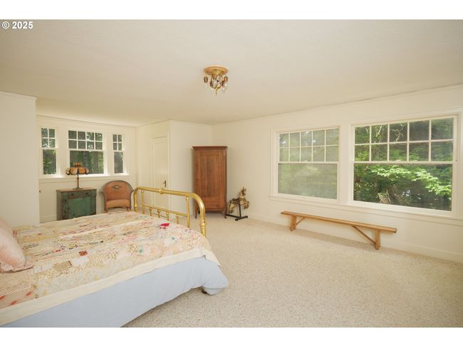 92216 Whiskey Rd, House other with 6 bedrooms, 3 bathrooms and 2 parking in Warrenton OR | Image 26