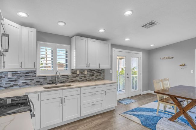 Kitchen | Image 7