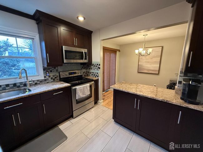 420 Seneca Ave, House other with 4 bedrooms, 2 bathrooms and null parking in Middlesex NJ | Image 8
