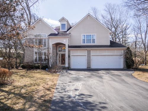 33 River Oaks Cir, Buffalo Grove, IL, 60089-8804 | Card Image