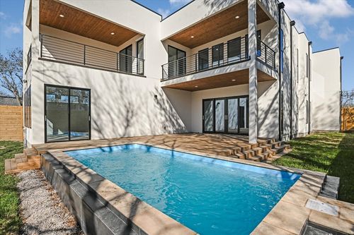 1901 W Saint Johns Ave, Austin, TX, 78757-2240 | Card Image