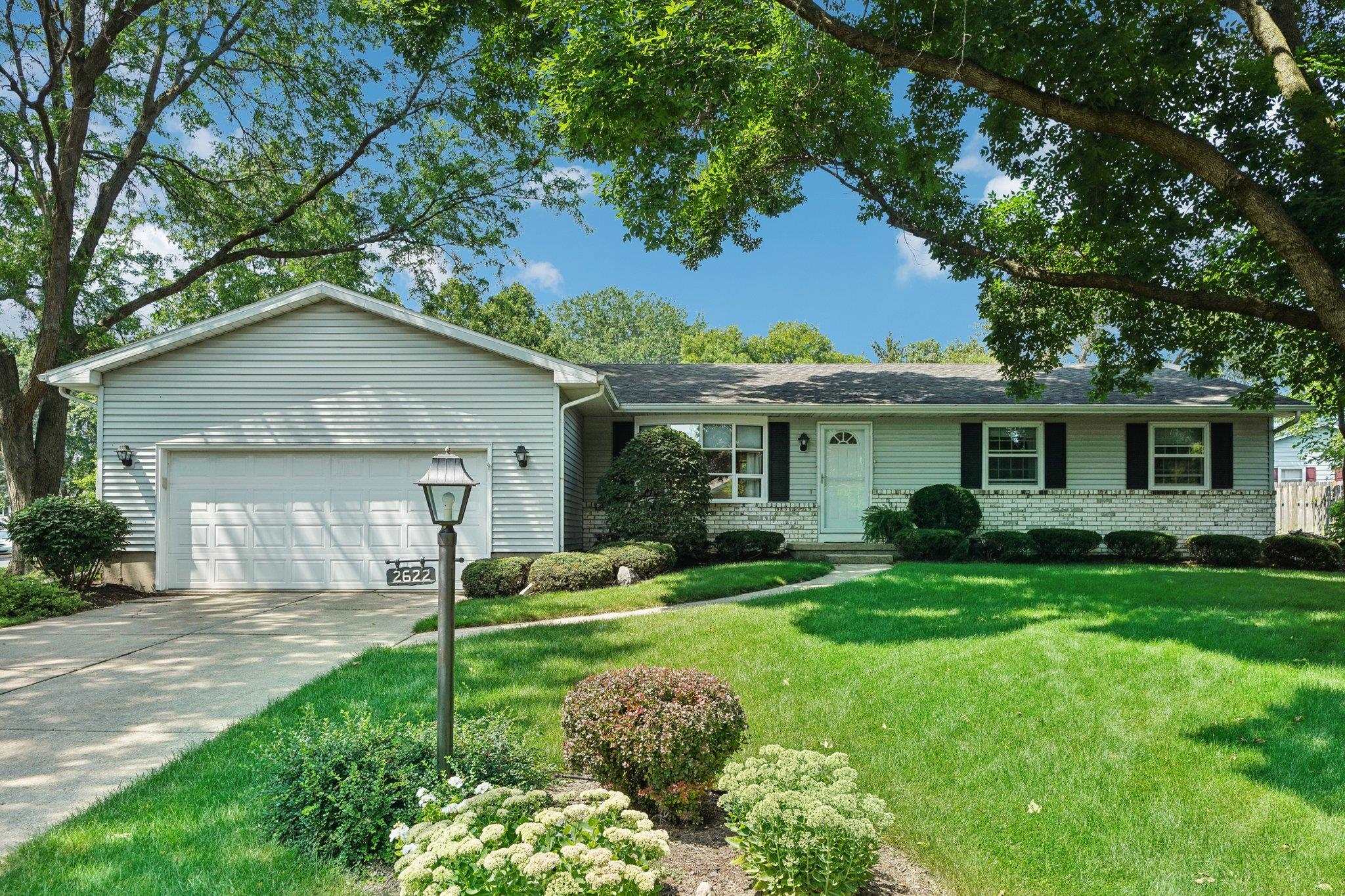 Norfolk Cir, Fitchburg, WI 53719