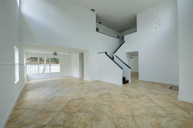 1127 Sw 104 Th Way, House other with 4 bedrooms, 3 bathrooms and null parking in Pembroke Pines FL | Image 5