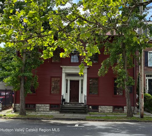 8 Pearl St, Kingston, NY, 12401-4522 | Card Image
