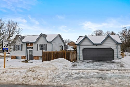 1175 Neptune St, Peterborough, ON, K9H7M7 | Card Image