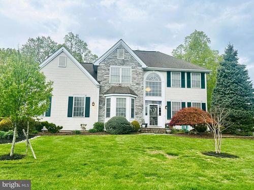 16 Poplar Drive, CRANBURY, NJ, 08512 | Card Image