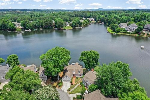 6425 Spinnaker Ln, Alpharetta, GA, 30005-6940 | Card Image