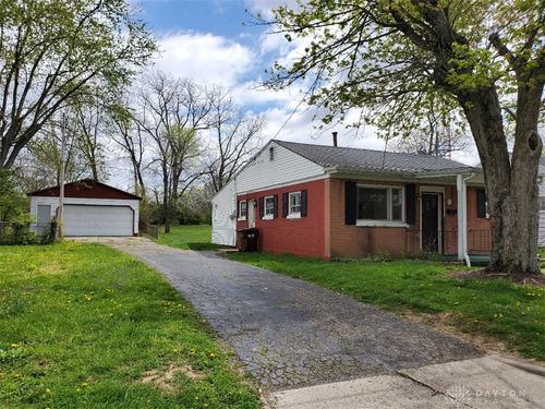 207 Patton St, Xenia, OH, 45385-2031 | Card Image