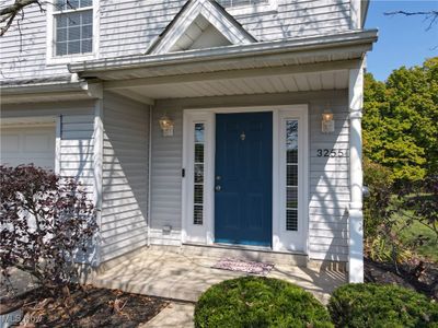 3255 Greentree Circle, Townhouse with 2 bedrooms, 2 bathrooms and null parking in Medina OH | Image 3