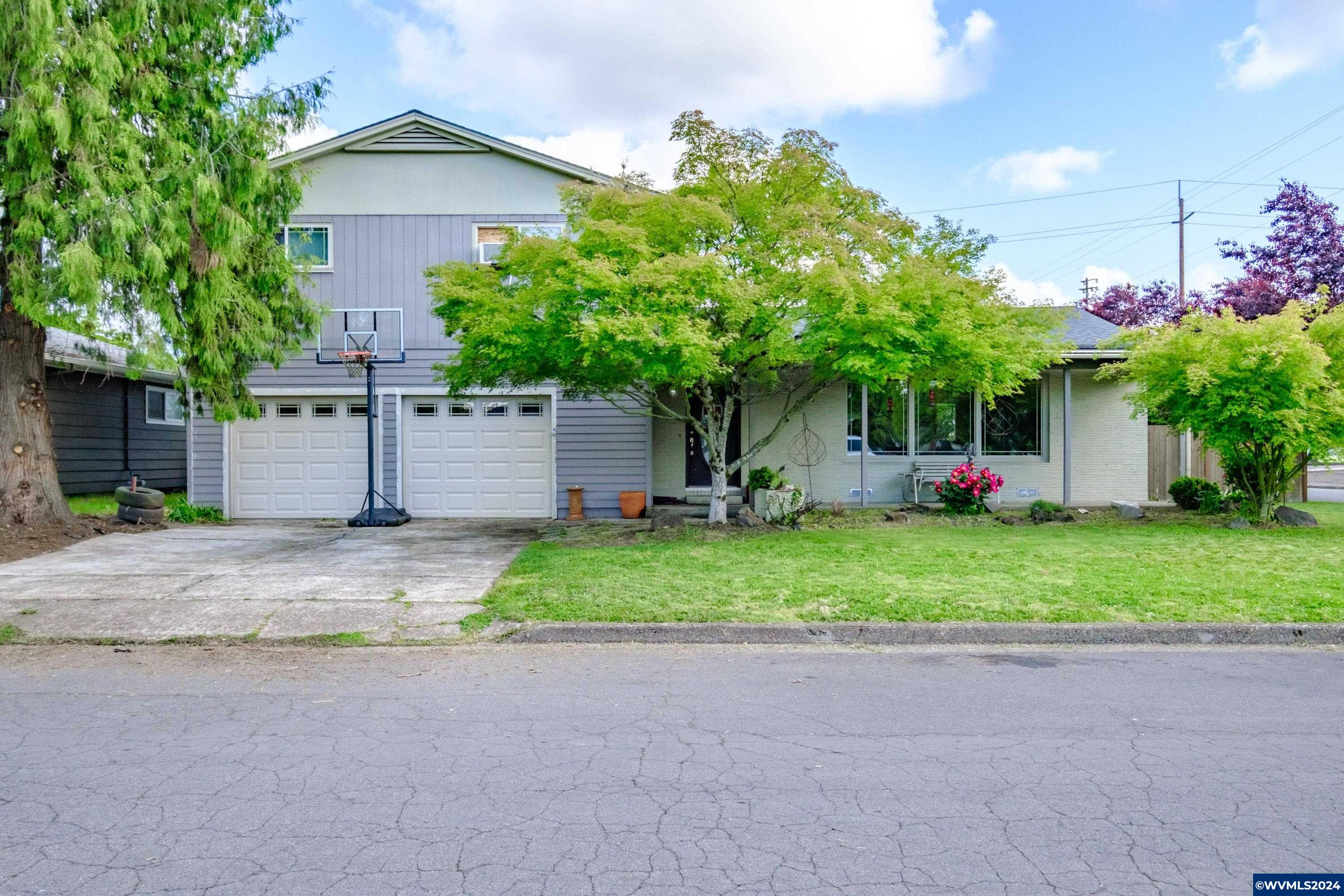 25th Ave, Albany, OR 97321
