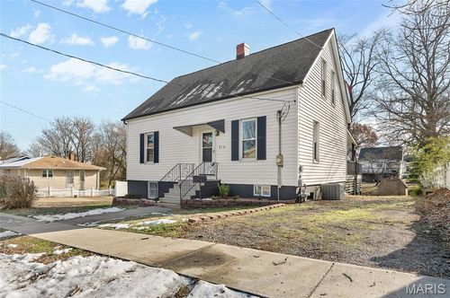 514 Autumn Ave, Collinsville, IL, 62234-3602 | Card Image