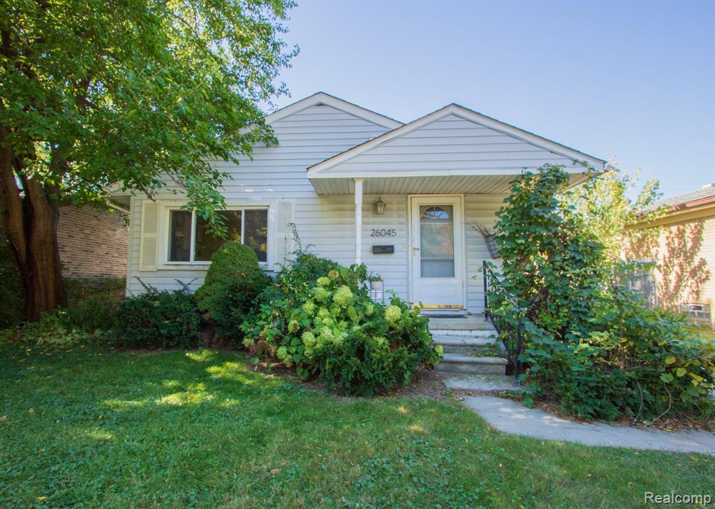 26045 Groveland Street, For Sale in Madison Heights Zoocasa