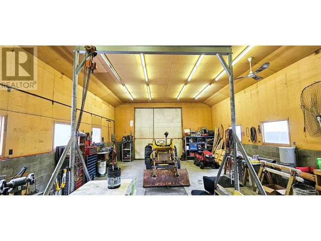 3705 Kahn Rd, House other with 4 bedrooms, 2 bathrooms and null parking in Cranbrook BC | Image 5