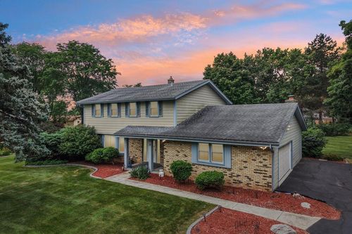 4185 Beaufort Drive, Brookfield, WI, 53045 | Card Image