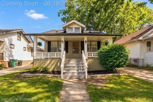 388 Channing St, Ferndale, MI, 48220-2500 | Card Image