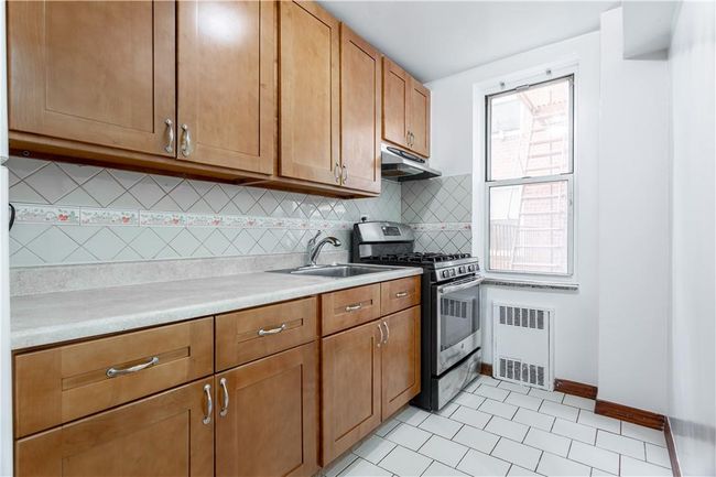 APT-2J - 82-40 Austin St, Home with 2 bedrooms, 1 bathrooms and null parking in Kew Gardens NY | Image 10