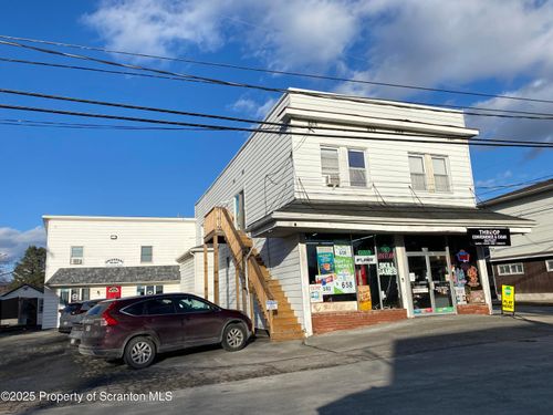 717 Center St, Throop, PA, 18512-1122 | Card Image