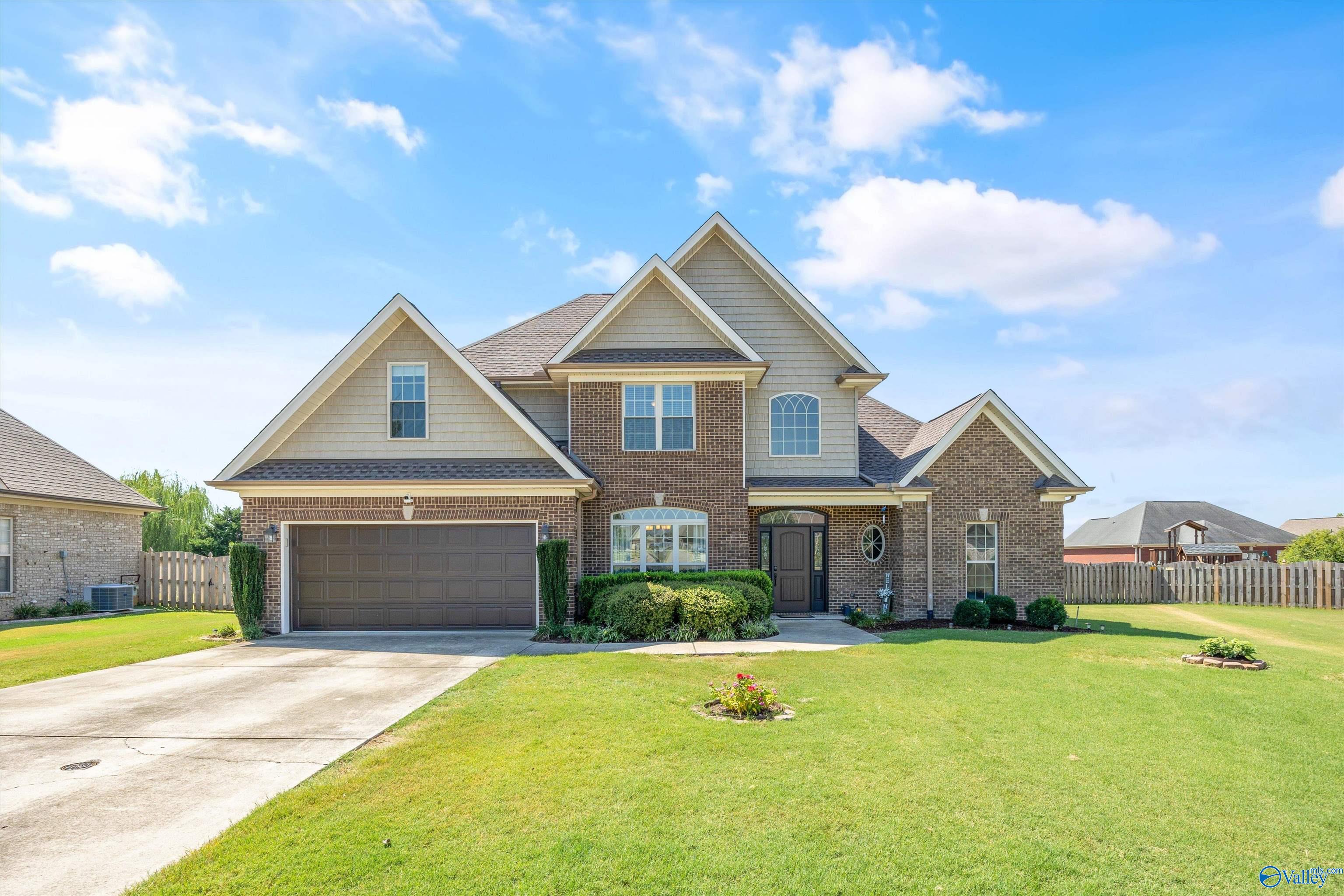 Obsidian Cir, Athens, AL 35613