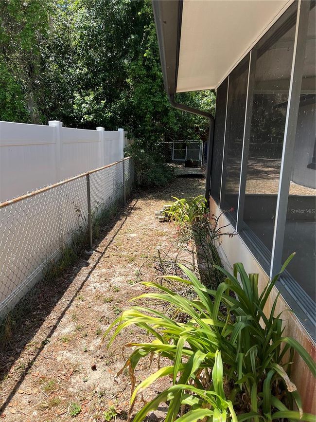 261 Deleon Rd, House other with 3 bedrooms, 2 bathrooms and null parking in Debary FL | Image 24