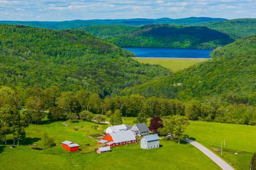 395 King Hill Rd, Readsboro, VT, 05350-9612 | Card Image