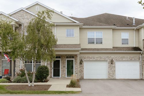 N17W26522 Meadowgrass Cir, Pewaukee, WI, 53072-6689 | Card Image
