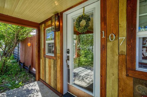 107 Lewis St, Pagosa Springs, CO, 81147-5999 | Card Image