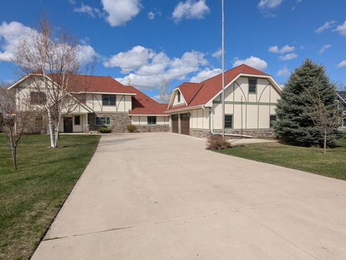 68886 215th St, Darwin, MN, 55324-6600 | Card Image