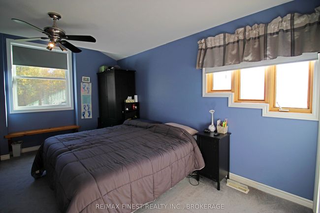 734 Short Point Rd, House other with 3 bedrooms, 3 bathrooms and 8 parking in Lyndhurst ON | Image 24