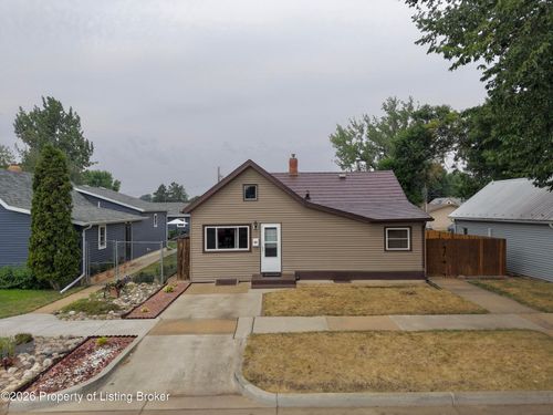 430 2nd St Sw, Dickinson, ND, 58601-5551 | Card Image