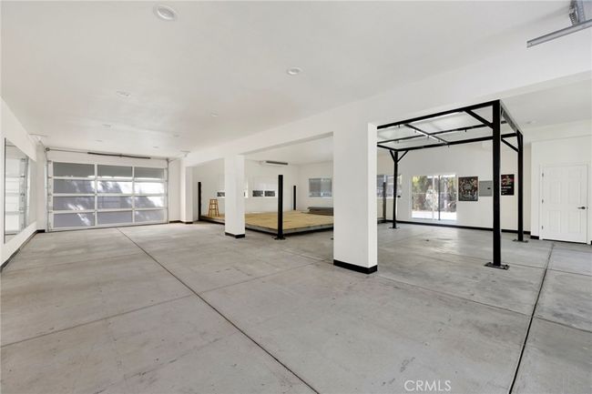 Detached 2000 sqft structure | Image 33