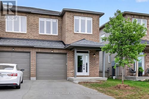 7 Mcphail Rd, Carleton Place, ON, K7C0P6 | Card Image