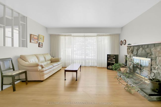 70 Viewmount Dr, House other with 4 bedrooms, 2 bathrooms and 3 parking in Nepean ON | Image 4