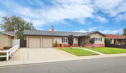 1821 Myrtlewood Drive, Ceres, CA, 95307 | Card Image