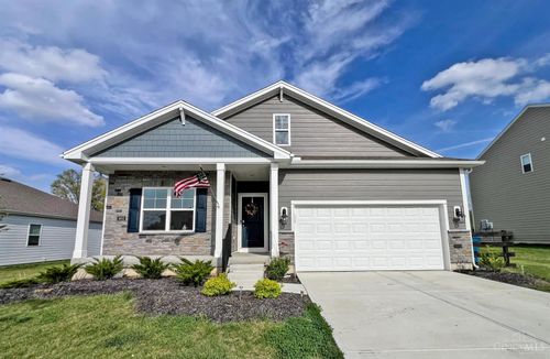 3692 Heritage Farm Ln, Amelia, OH, 45102-9217 | Card Image