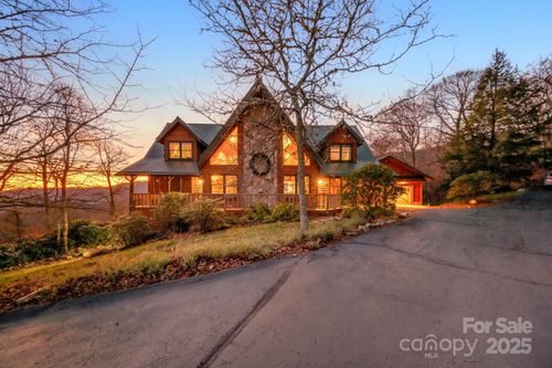 126-2035 Grouse Moor Dr, Sugar Mountain, NC, 28604-9768 | Card Image