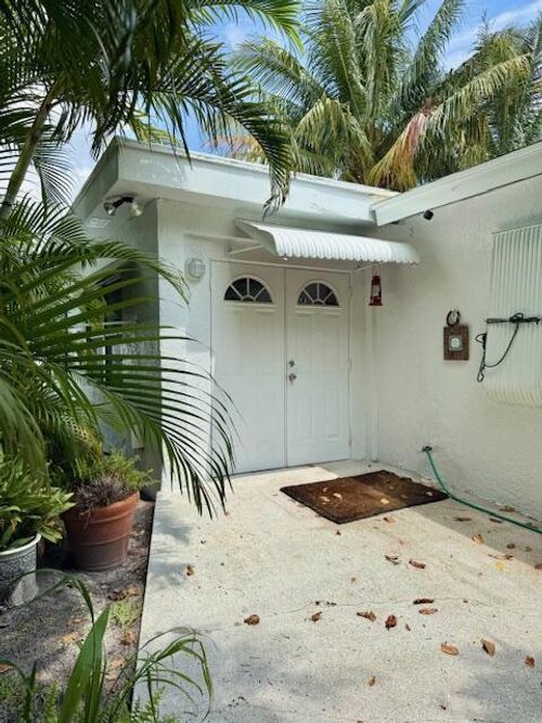 4940 Bonanza Rd, Lake Worth, FL, 33467-4779 | Card Image